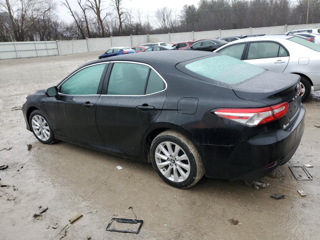 2018 Toyota Camry VIN 4T1B11HK3JU090316 Copart auction photo, side / rear end damage thumbnail 2