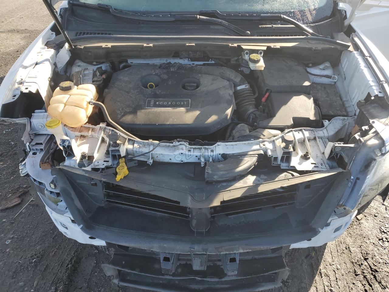 2016 Lincoln MKC VIN 5LMCJ3C97GUJ05653 Copart auction photo, front end damage thumbnail 12