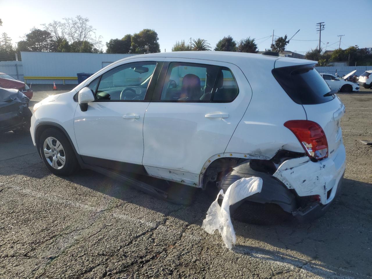 2018 Chevrolet Trax VIN KL7CJKSB2JB570315 Copart auction photo, rear end / side damage thumbnail 2