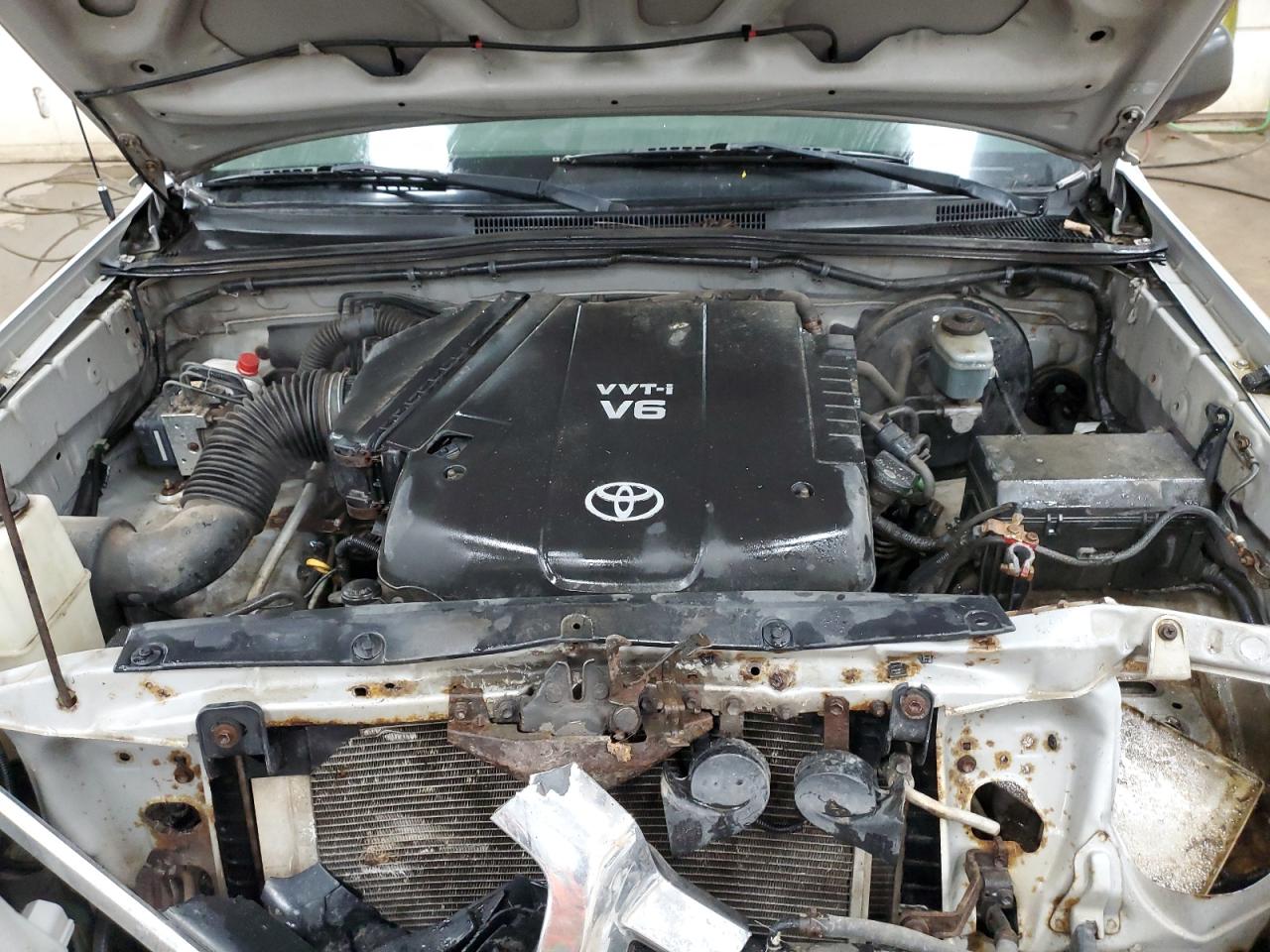 2005 Toyota Tacoma VIN 5TELU42N95Z044961 Copart auction photo, front end / minor dent/scratches damage thumbnail 11