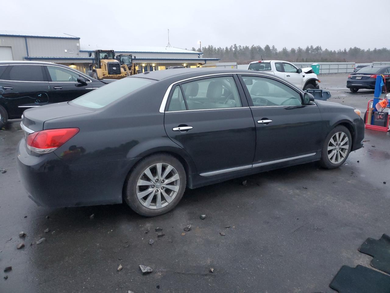 2011 Toyota Avalon VIN 4T1BK3DB1BU383583 Copart auction photo, front end / side damage thumbnail 3