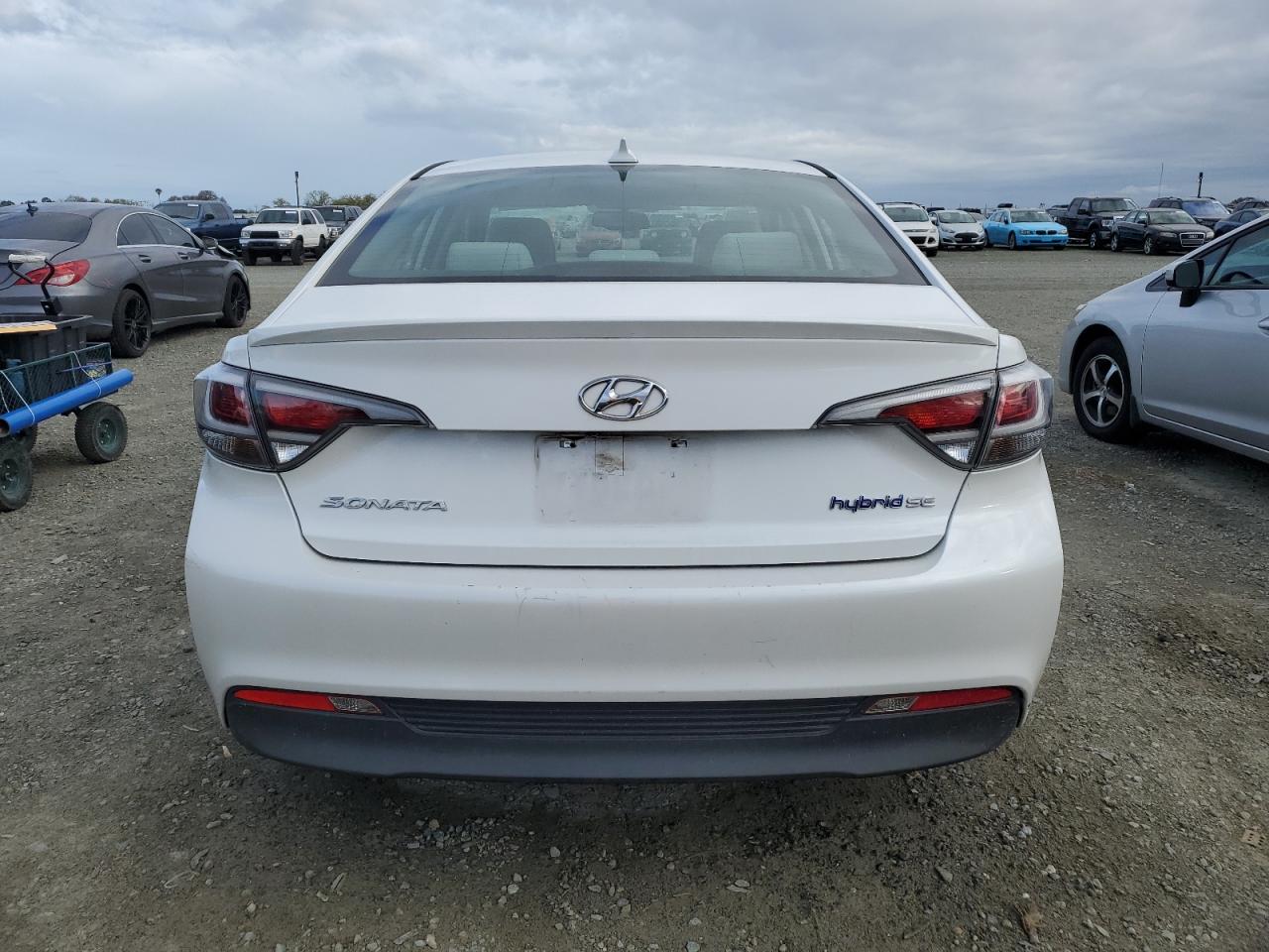 2017 Hyundai Sonata VIN KMHE24L18HA043496 Copart auction photo, minor dent/scratches damage thumbnail 6