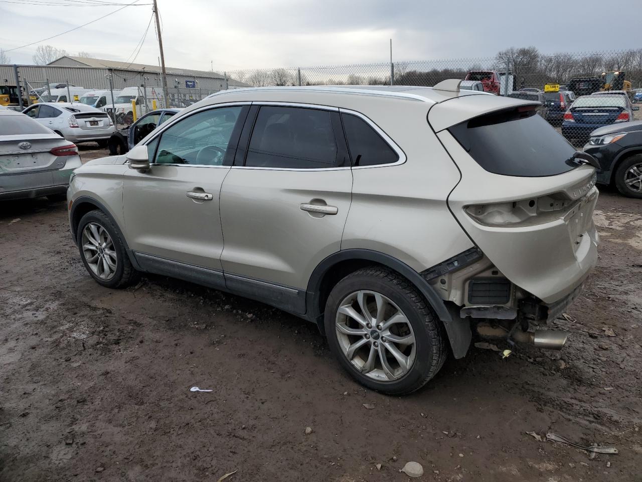 2015 Lincoln MKZ VIN 5LMCJ2A98FUJ08542 Copart auction photo, rear end damage thumbnail 2