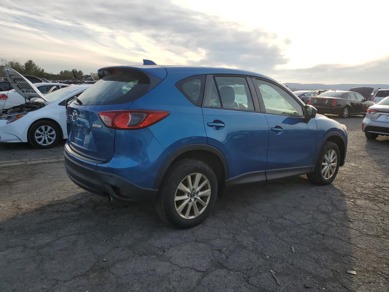 2013 Mazda CX-5 VIN JM3KE4BE2D0164664 Copart auction photo, mechanical / minor dent/scratches damage thumbnail 3
