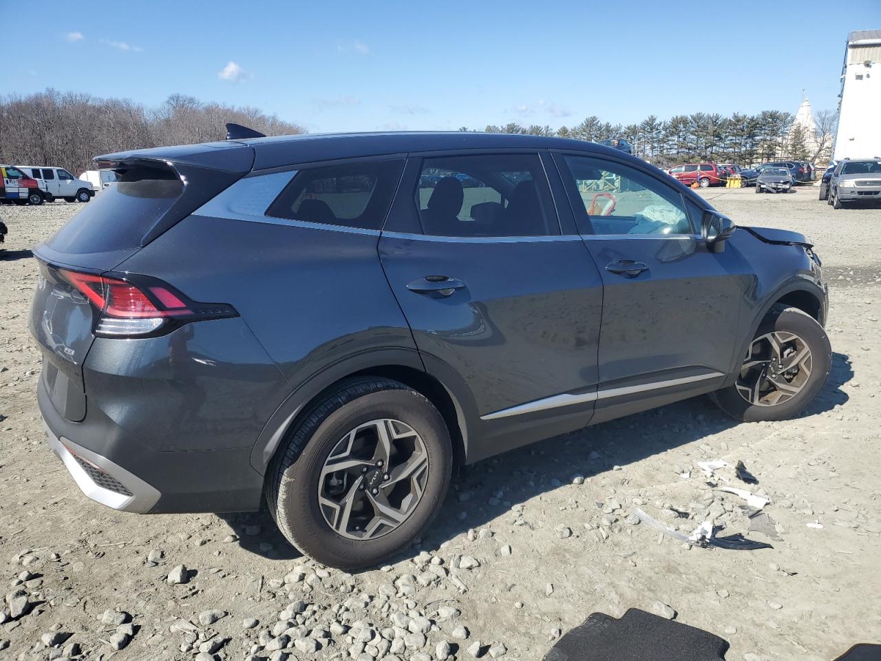 2024 KIA Sportage VIN KNDPUCDF8R7238055 Copart auction photo, front end damage thumbnail 3