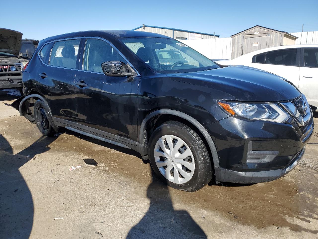 2017 Nissan Rogue VIN JN8AT2MTXHW149900 Copart auction photo, rear end / front end damage thumbnail 4