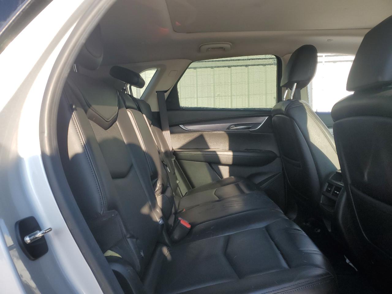 2018 Cadillac XT5 VIN 1GYKNCRS7JZ151697 Copart auction photo, rear end damage thumbnail 11