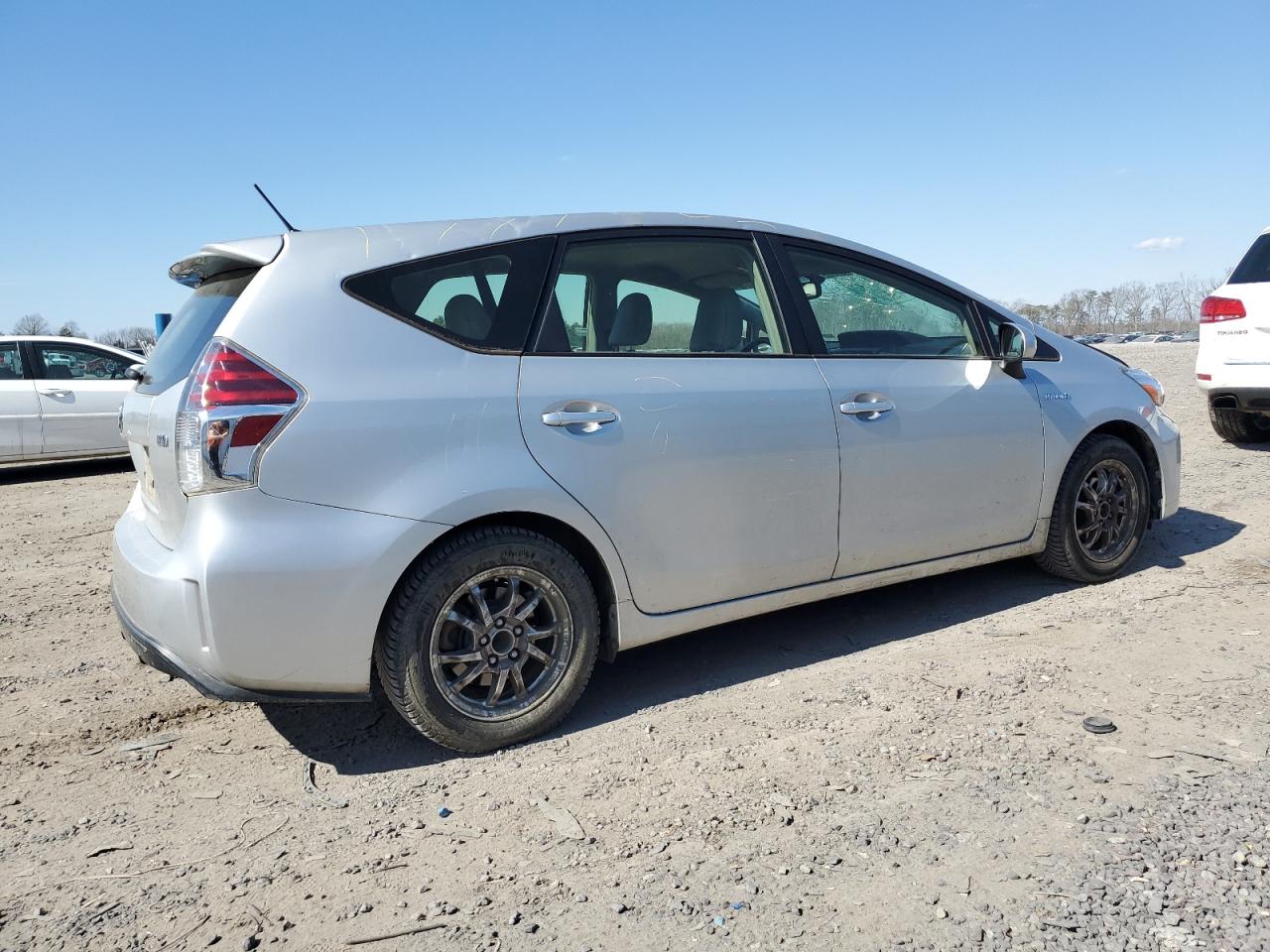 2015 Toyota Prius VIN JTDZN3EU6FJ027163 Copart auction photo, front end damage thumbnail 3