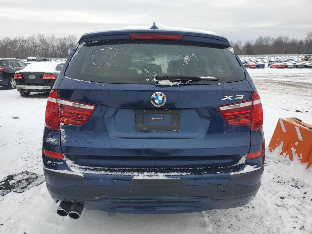 2016 BMW X3 VIN 5UXWX9C58G0D73199 Copart auction photo, side / front end damage thumbnail 6