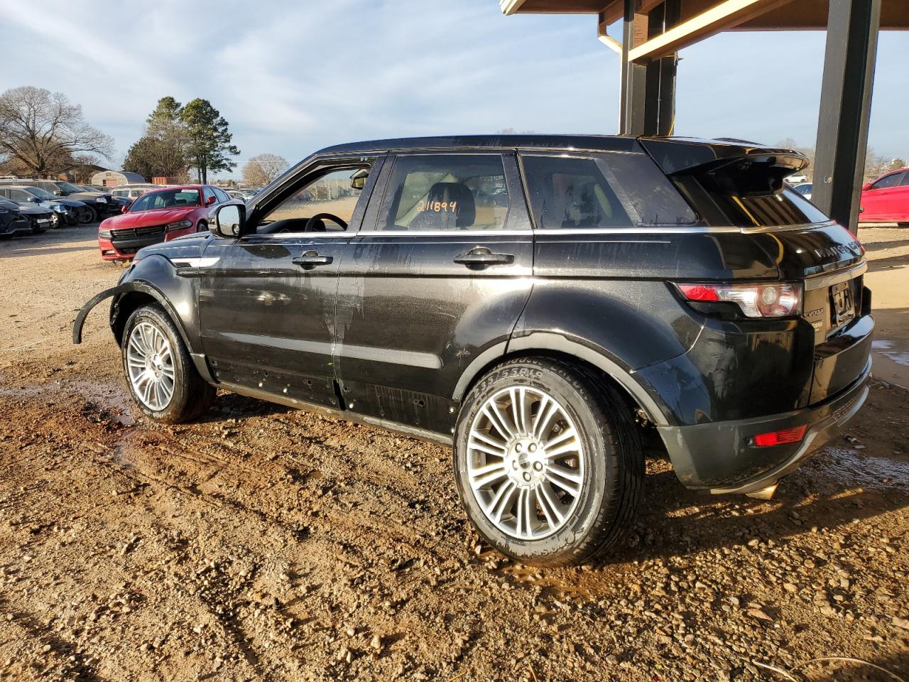 2012 Land Rover Range Rover VIN SALVV2BG1CH693298 Copart auction photo, side / front end damage thumbnail 2