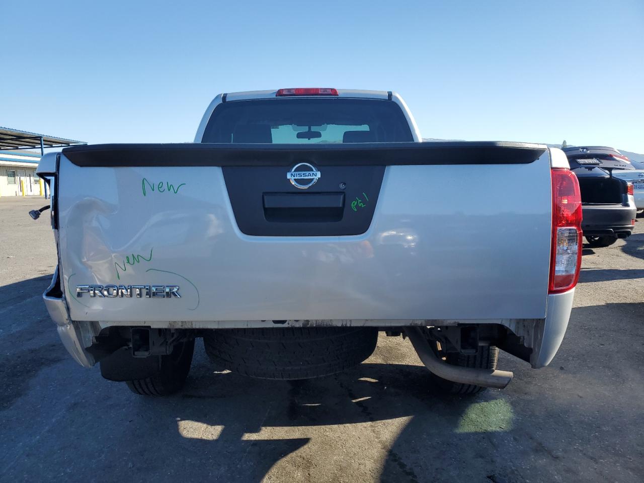 2017 Nissan Navara (Frontier) VIN 1N6BD0CTXHN764940 Copart auction photo, rear end damage thumbnail 6