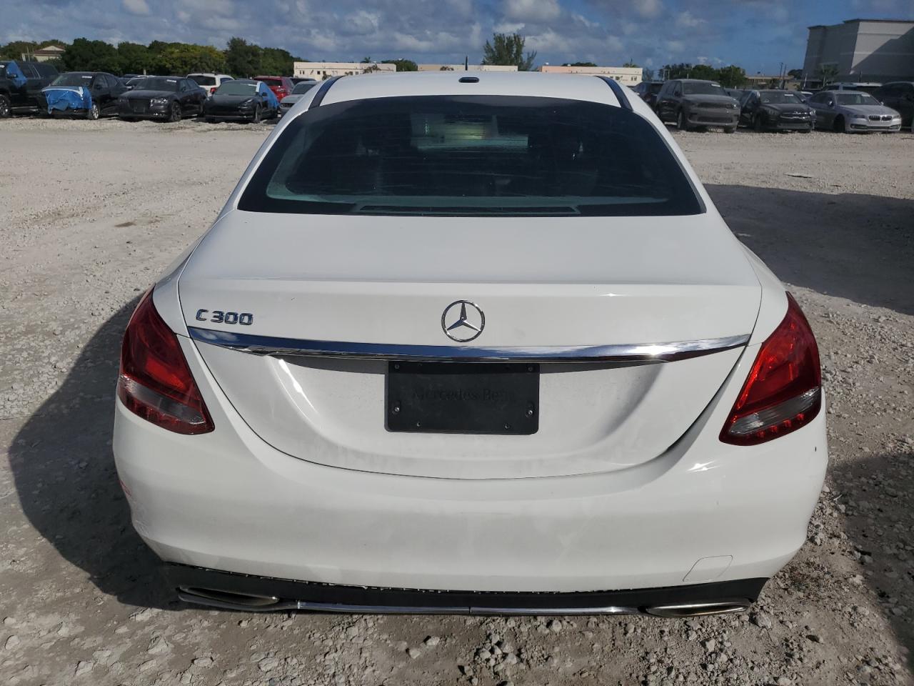 2016 Mercedes-Benz C-klasse VIN 55SWF4JB8GU160072 Copart auction photo, front end / rear end damage thumbnail 6
