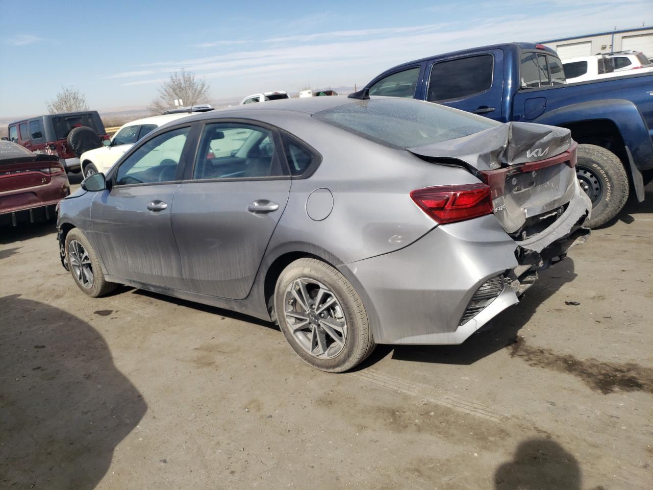 2024 KIA Forte VIN 3KPF24AD4RE841160 Copart auction photo, front end / rear end damage thumbnail 2