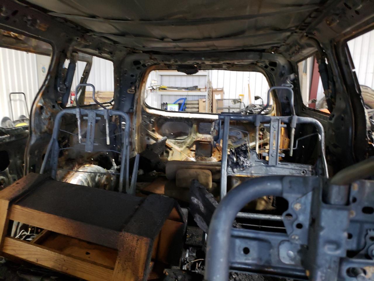 2011 Toyota Sienna VIN 5TDKK3DC6BS039748 Copart auction photo, burn / burn - engine damage thumbnail 10