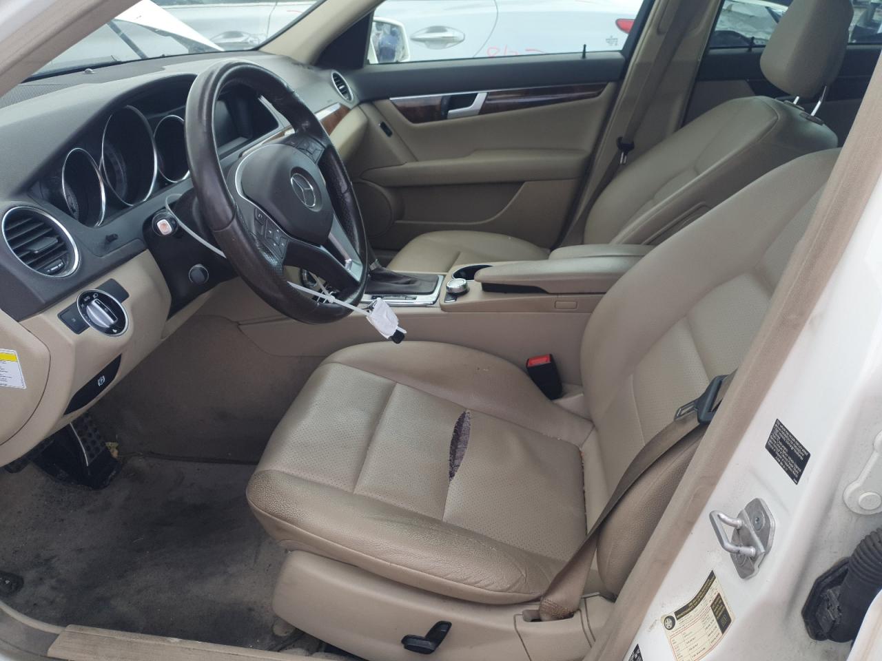 2013 Mercedes-Benz C-klasse VIN WDDGF8AB5DR253477 Copart auction photo, front end damage thumbnail 7