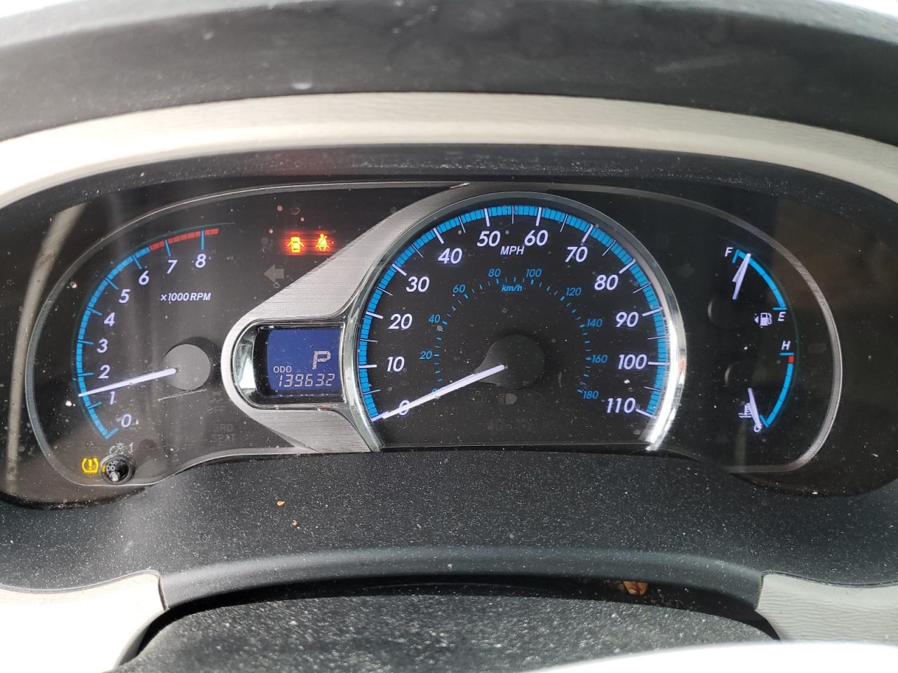 2011 Toyota Sienna VIN 5TDDK3DC0BS023019 Copart auction photo, front end / minor dent/scratches damage thumbnail 9