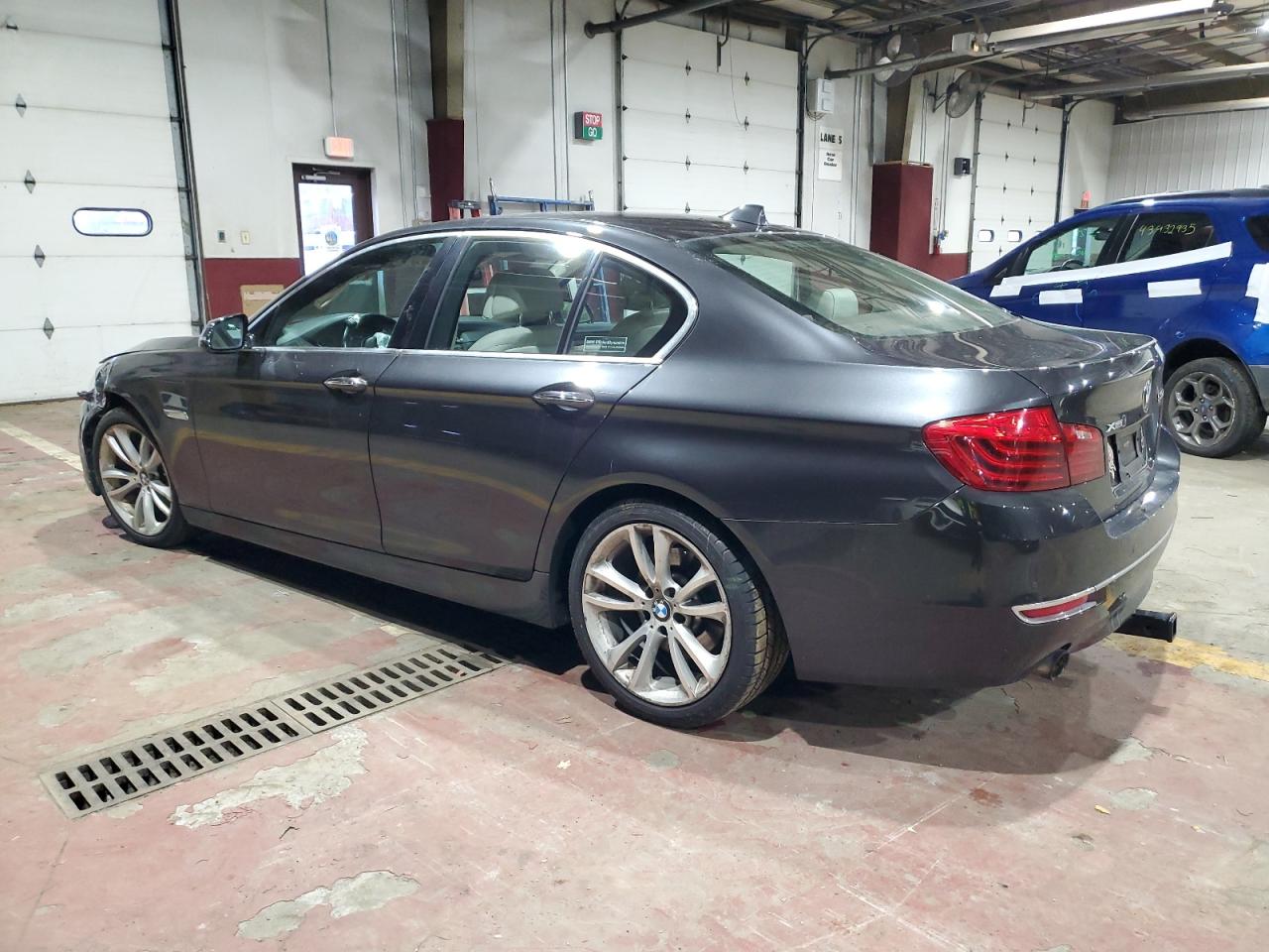 2014 BMW 5er VIN WBA5B3C54ED539159 Copart auction photo, front end / minor dent/scratches damage thumbnail 2