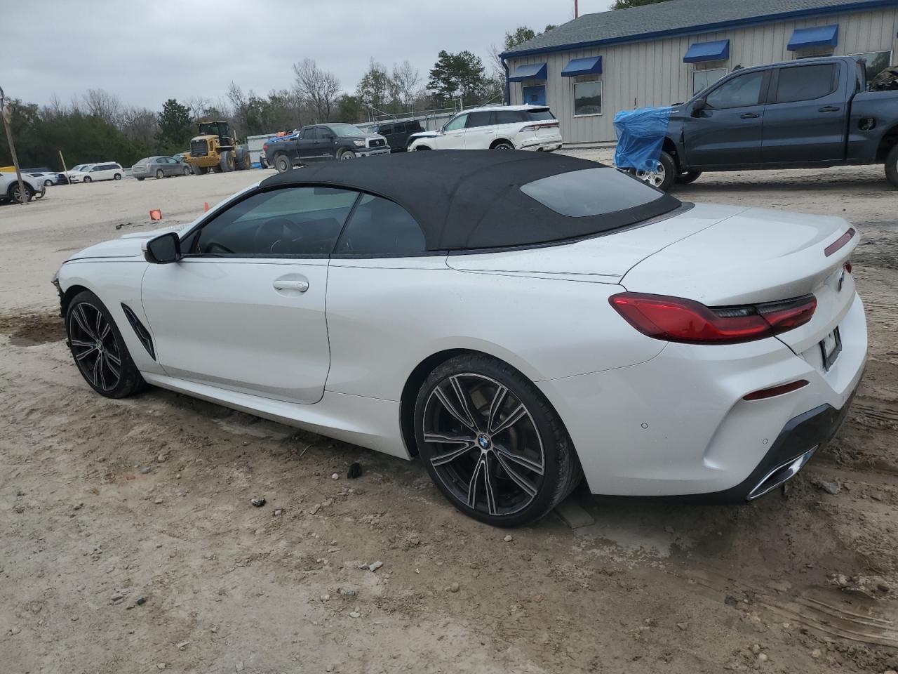 2022 BMW 8er VIN WBADZ2C0XNCJ65880 Copart auction photo, front end damage thumbnail 2
