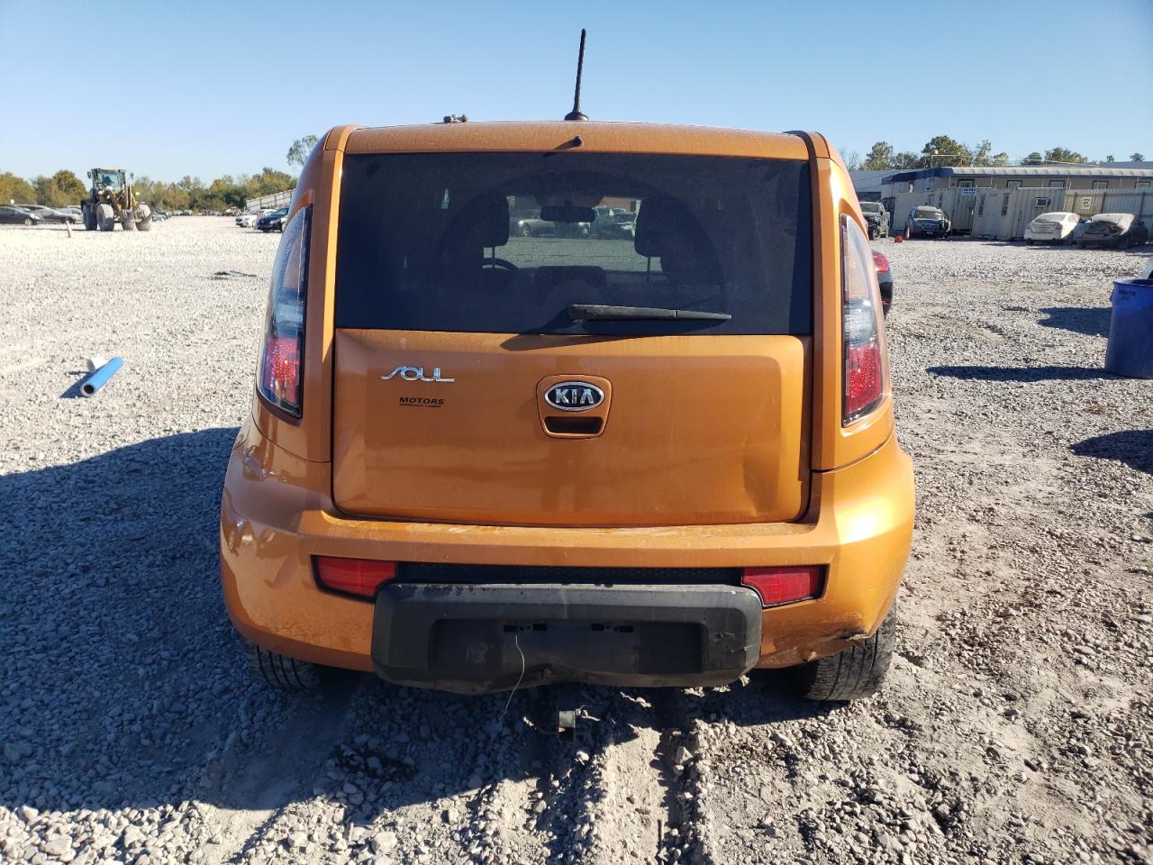 2011 KIA Soul VIN KNDJT2A26B7198438 Copart auction photo, rear end damage thumbnail 6