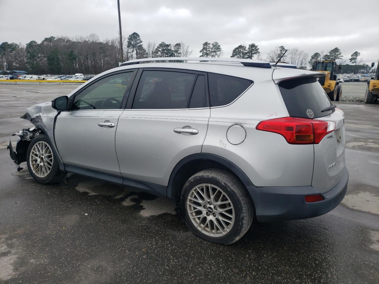 2015 Toyota RAV 4 VIN JTMZFREV0FJ028589 Copart auction photo, all over / frame damage damage thumbnail 2