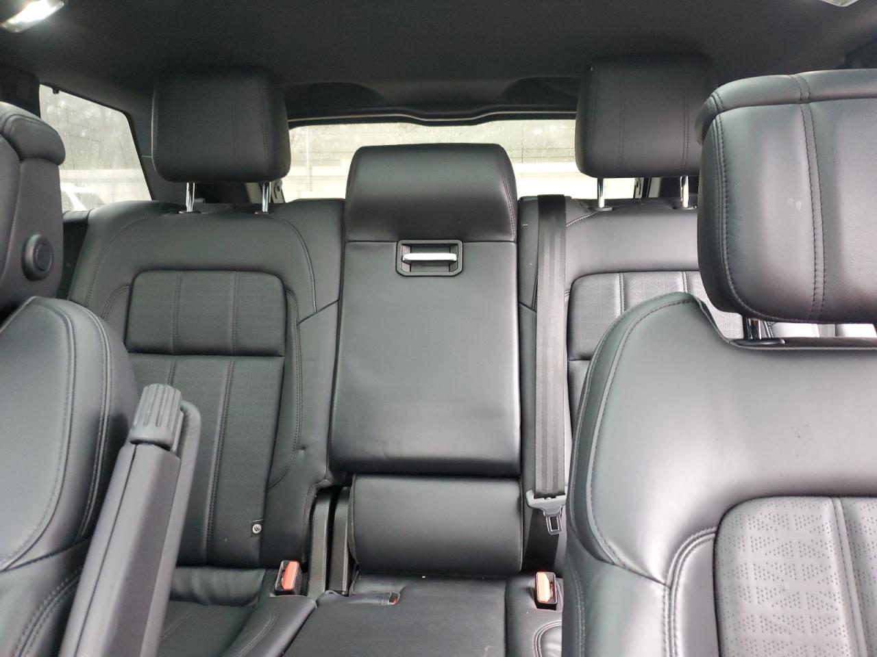 2019 Land Rover Range Rover VIN SALWV2SV3KA426884 Copart auction photo, vandalism damage thumbnail 10