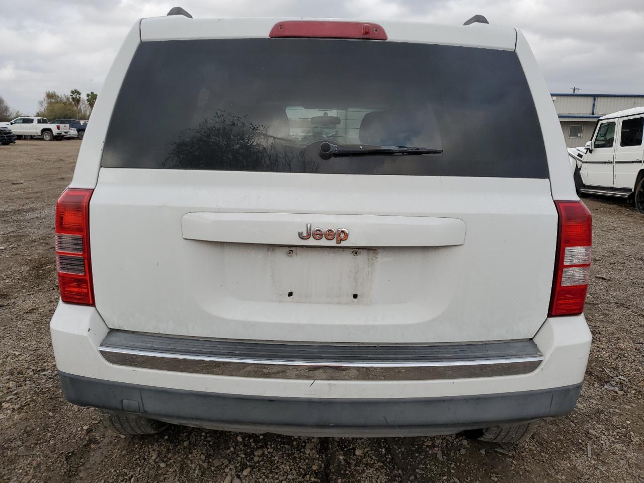 2012 Jeep Liberty (Patriot) VIN 1C4NJPFA0CD696481 Copart auction photo, front end / rear end damage thumbnail 6