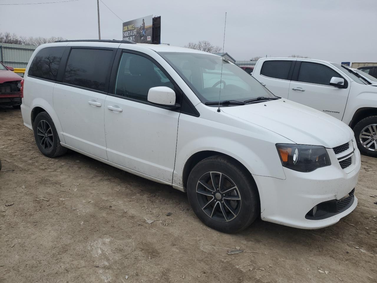 2019 Dodge Caravan VIN 2C4RDGEGXKR591280 Copart auction photo, rear end / front end damage thumbnail 4