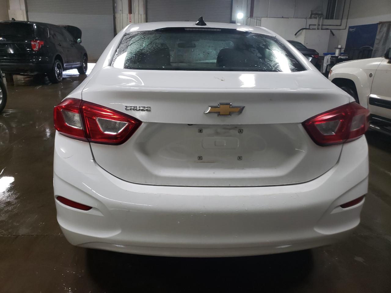 2019 Chevrolet Cruze VIN 1G1BC5SM0K7126665 Copart auction photo, front end damage thumbnail 6