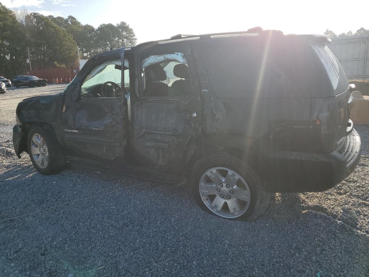 2013 GMC Yukon VIN 1GKS1CE06DR319554 Copart auction photo, front end / side damage thumbnail 2