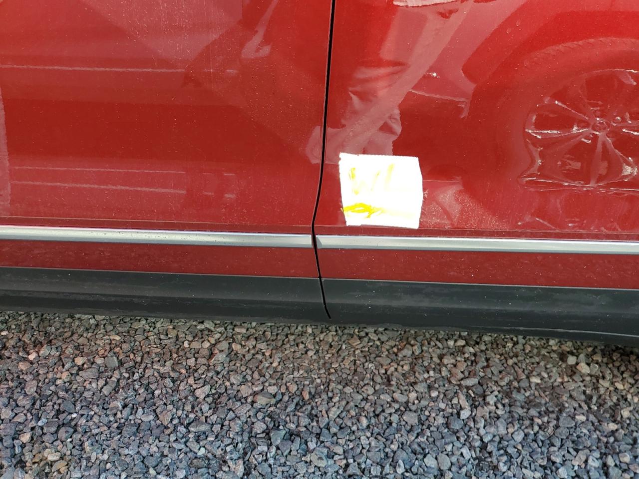 2017 Cadillac XT5 VIN 1GYKNBRS5HZ223517 Copart auction photo, water/flood damage thumbnail 13
