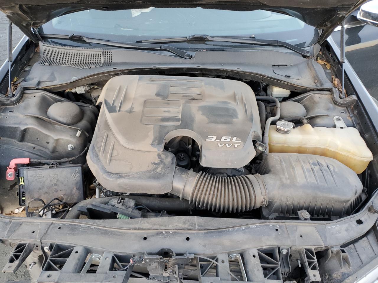 2014 Chrysler 300 VIN 2C3CCAAG2EH211651 Copart auction photo, front end damage thumbnail 11