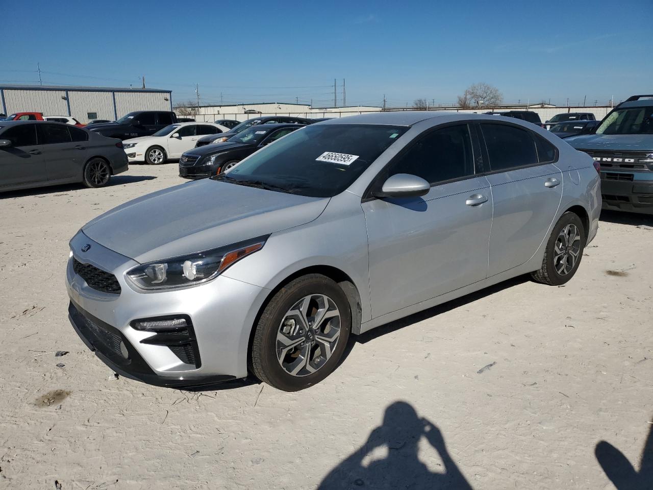 2021 KIA Forte VIN 3KPF24AD8ME360921