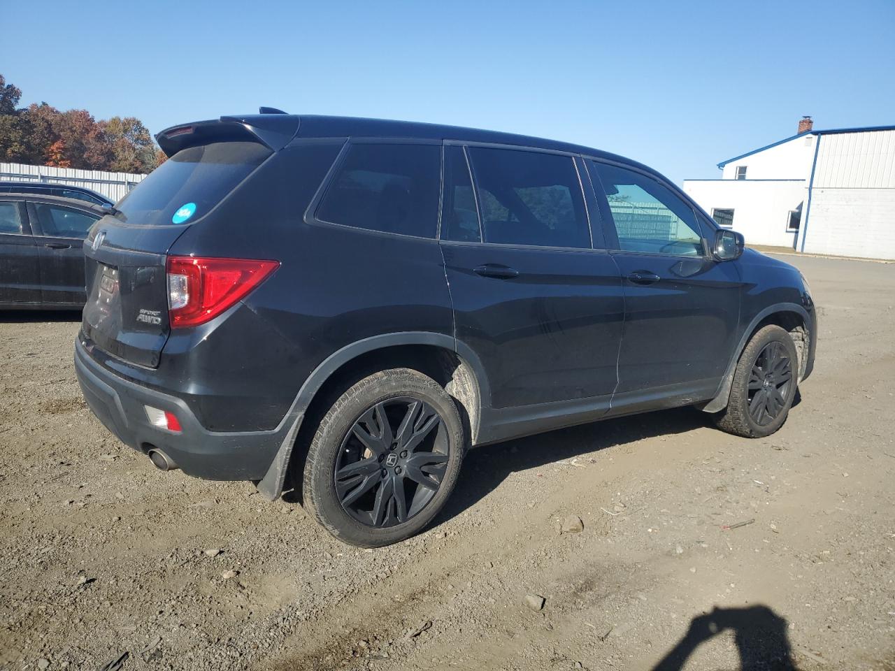 2021 Honda Passport VIN 5FNYF8H29MB010023 Copart auction photo, front end damage thumbnail 3