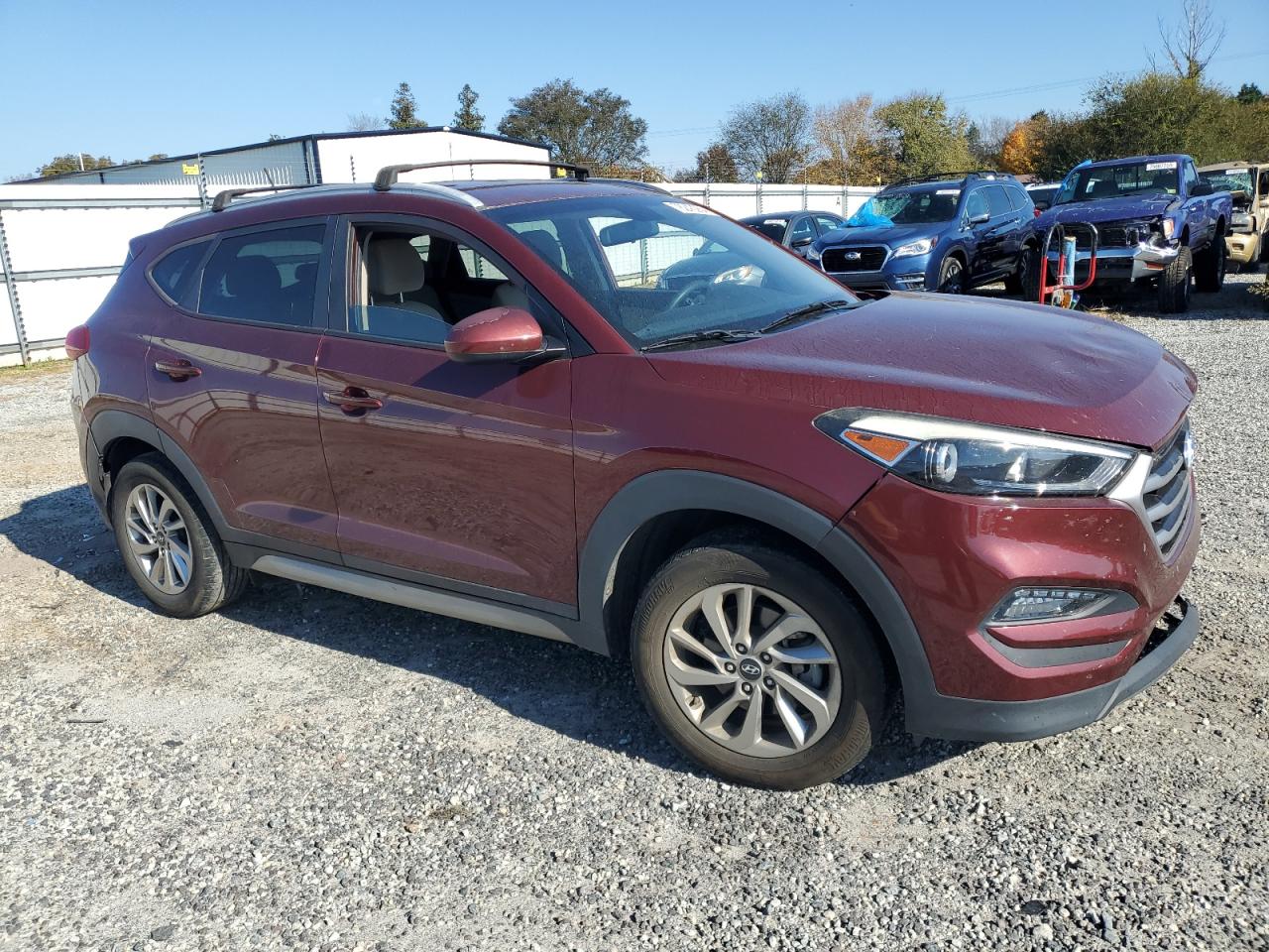 2017 Hyundai Tucson VIN KM8J33A43HU374049 Copart auction photo, front end damage thumbnail 4