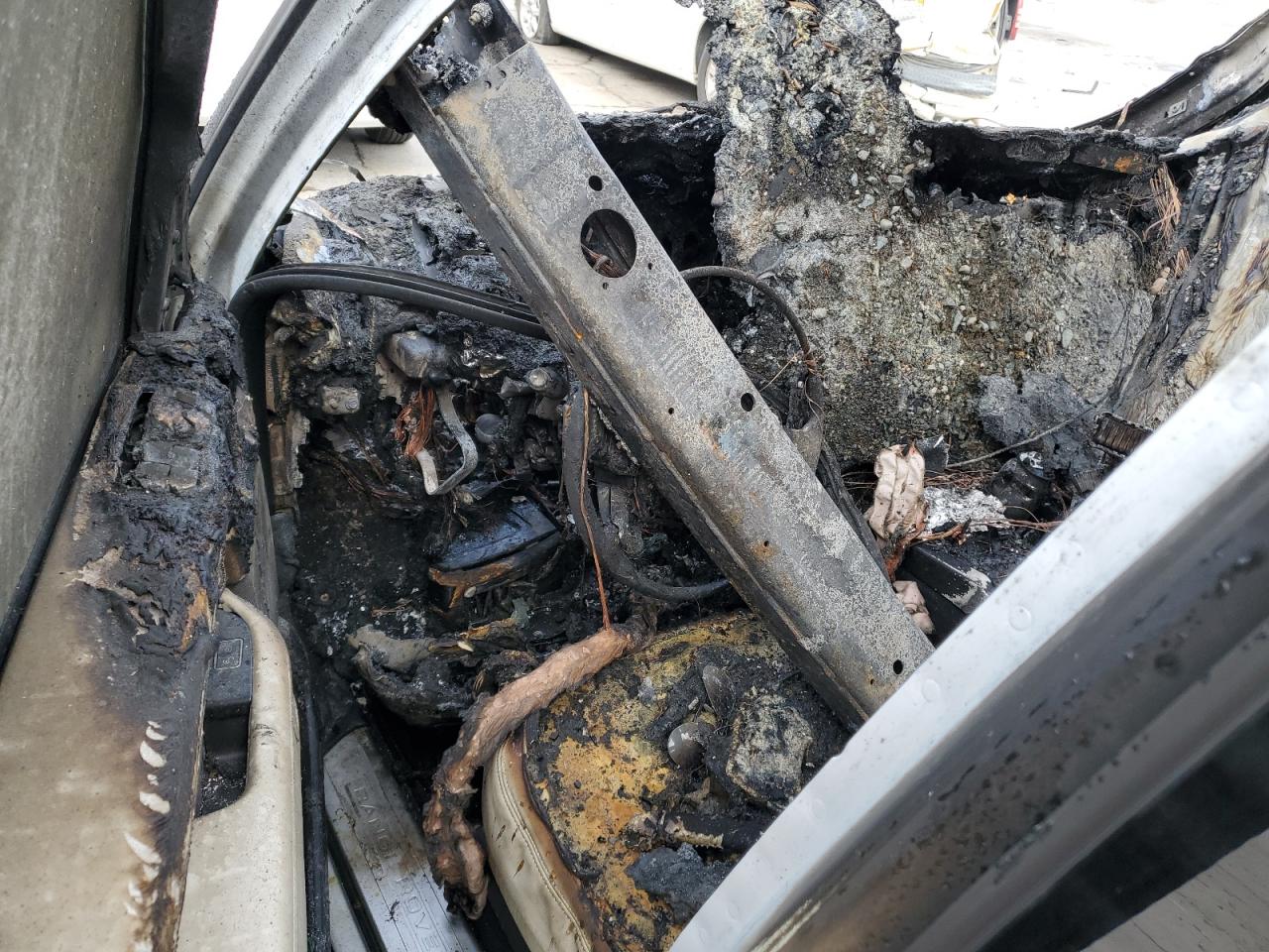 2018 Land Rover Range Rover VIN SALGS2SV7JA387874 Copart auction photo, burn / missing/altered vin damage thumbnail 8