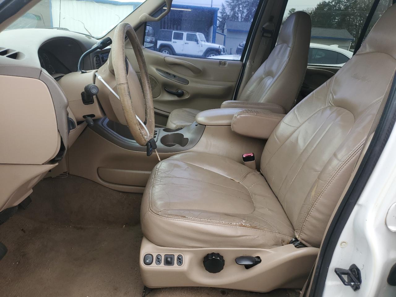 1999 Ford Expedition VIN 1FMPU18L3XLA50550 Copart auction photo, all over damage thumbnail 7