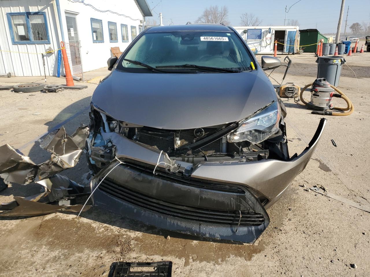 2018 Toyota Corolla VIN 2T1BURHE6JC101438 Copart auction photo, front end / minor dent/scratches damage thumbnail 5