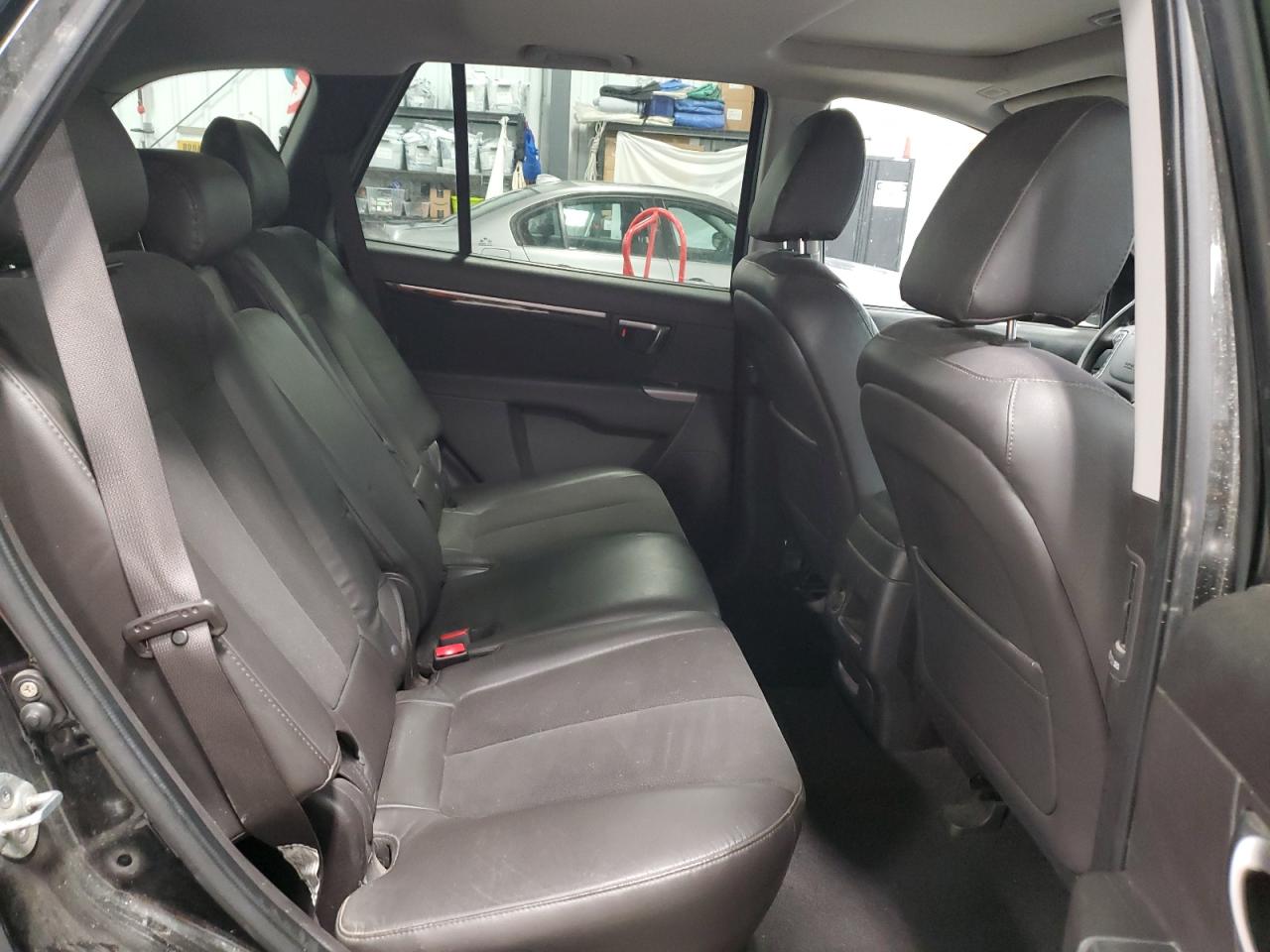 2010 Hyundai Santa Fe VIN 5NMSGDAG4AH344391 Copart auction photo, minor dent/scratches / normal wear damage thumbnail 11