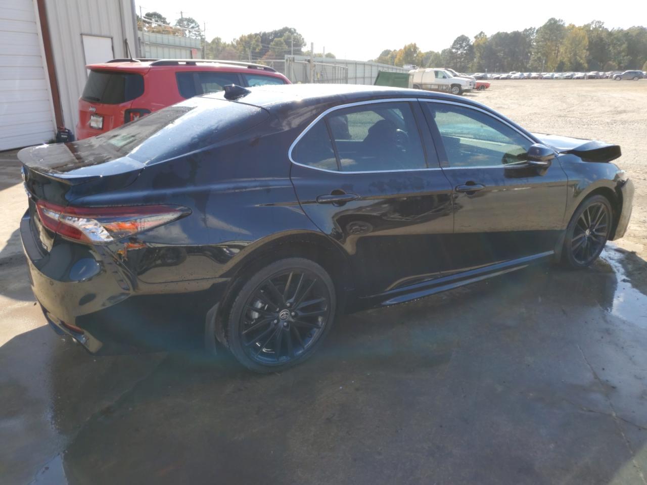 2023 Toyota Camry VIN 4T1KZ1AK3PU088299 Copart auction photo, front end / minor dent/scratches damage thumbnail 3