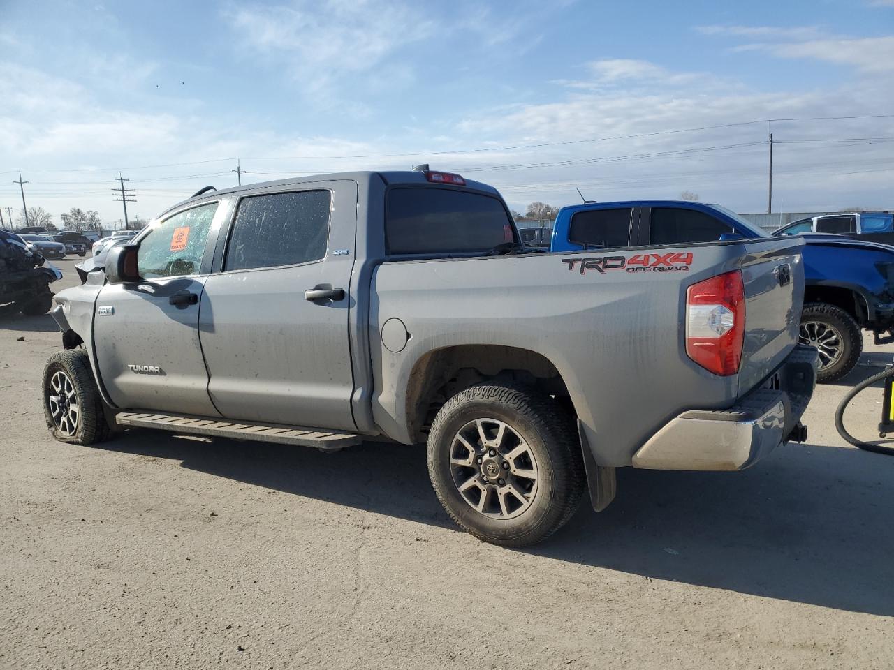 2020 Toyota Tundra VIN 5TFDY5F16LX905782 Copart auction photo, front end / side damage thumbnail 2