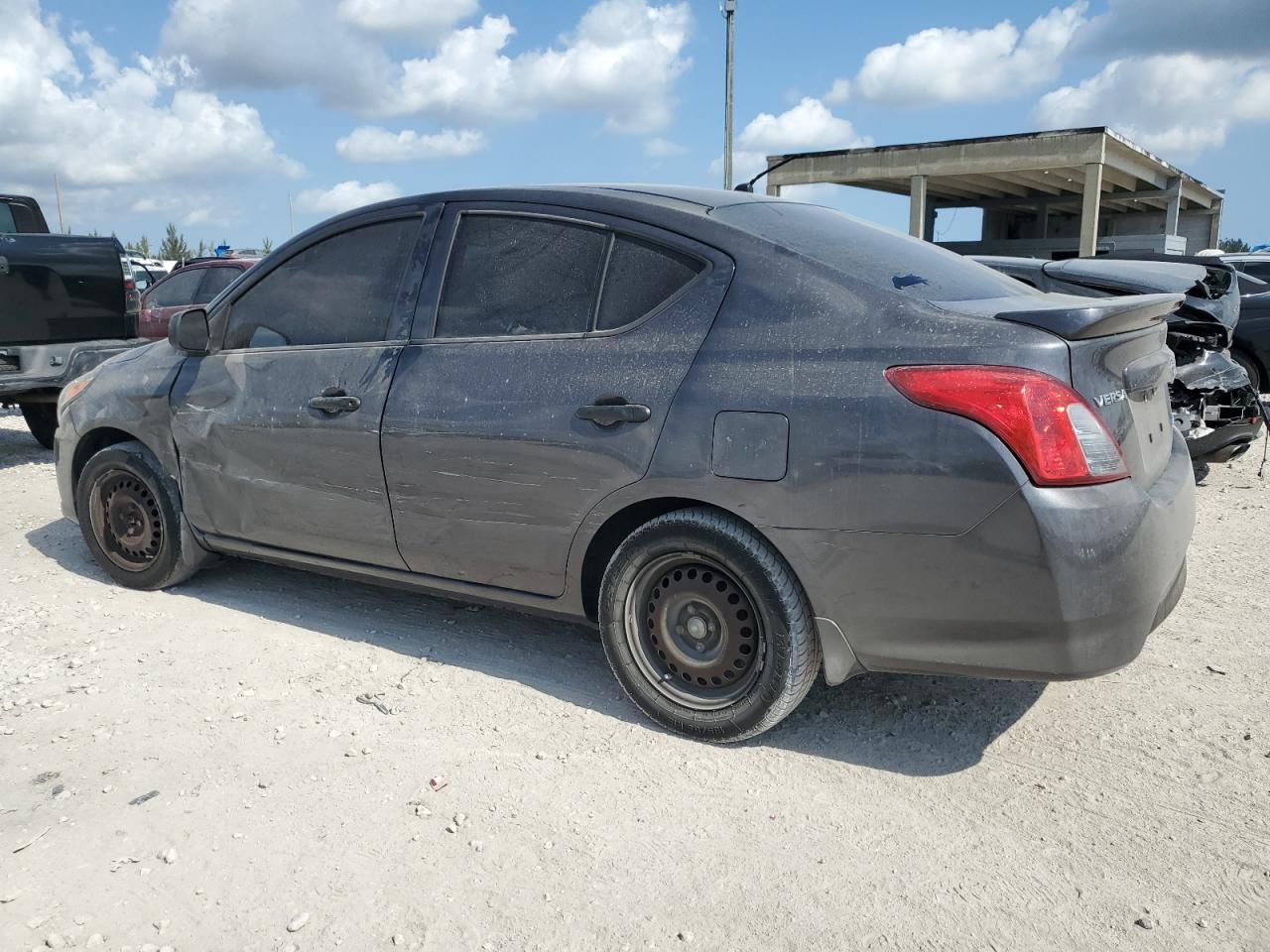 2015 Nissan Versa VIN 3N1CN7AP3FL947096 Copart auction photo, side / front end damage thumbnail 2