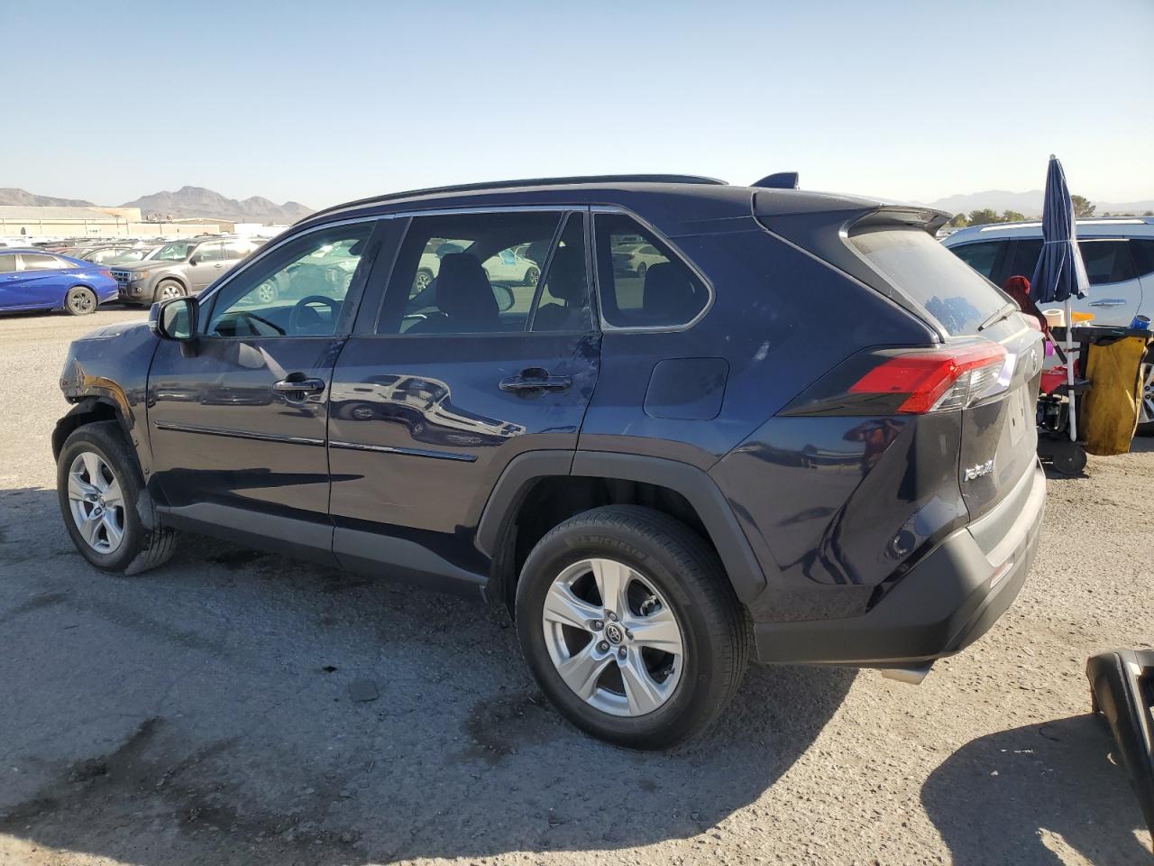 2021 Toyota RAV 4 VIN 2T3W1RFV3MW177562 Copart auction photo, front end damage thumbnail 2
