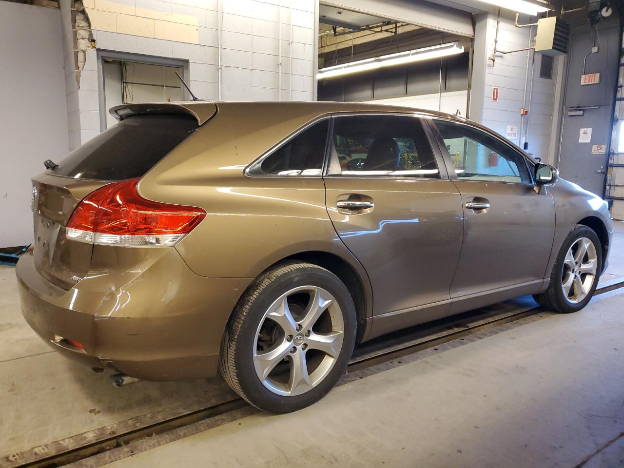 2009 Toyota Venza VIN 4T3BK11A49U005890 Copart auction photo, top/roof / side damage thumbnail 3