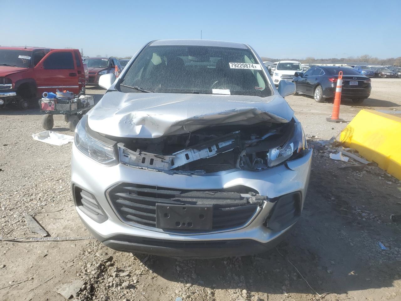 2020 Chevrolet Trax VIN KL7CJNSB2LB323591 Copart auction photo, front end damage thumbnail 5