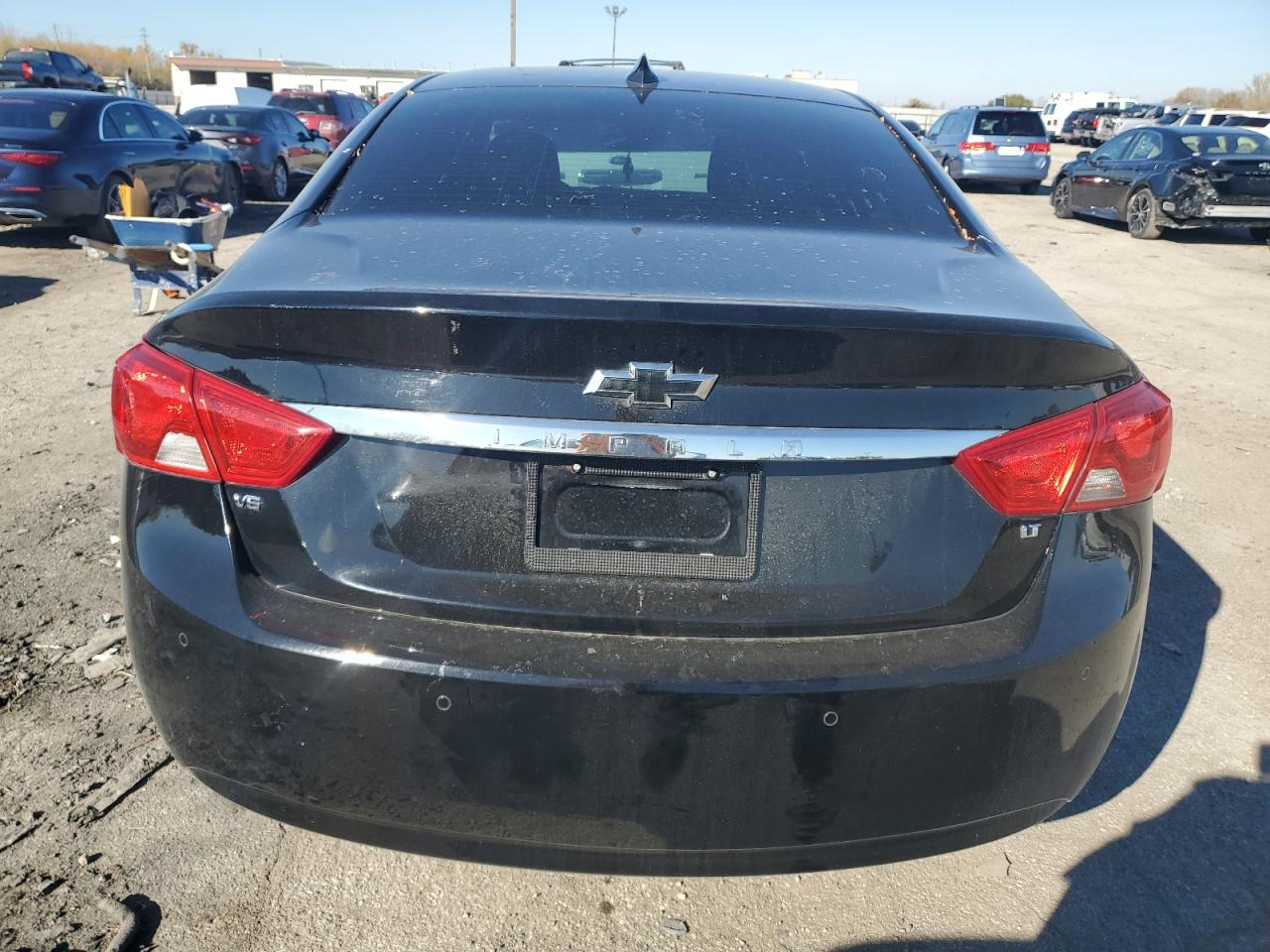 2017 Chevrolet Impala VIN 2G1105S35H9165979 Copart auction photo, front end / minor dent/scratches damage thumbnail 6