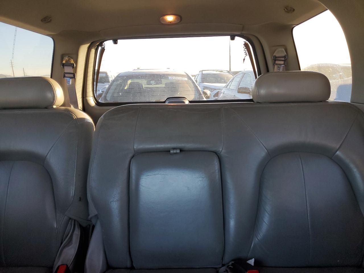 2002 Ford Expedition VIN 1FMRU15L52LA06653 Copart auction photo, front end / mechanical damage thumbnail 10