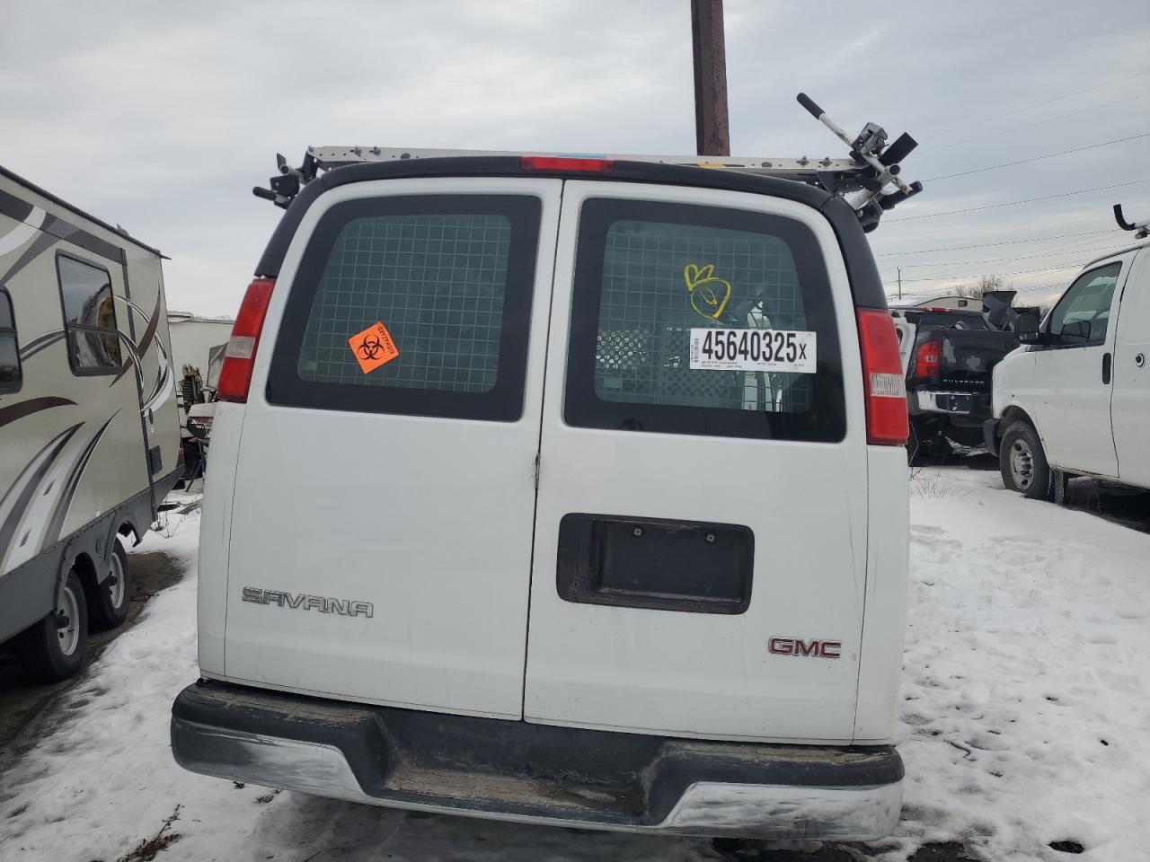 2016 GMC Savana VIN 1GTW7AFF4G1266147 Copart auction photo, front end / side damage thumbnail 6