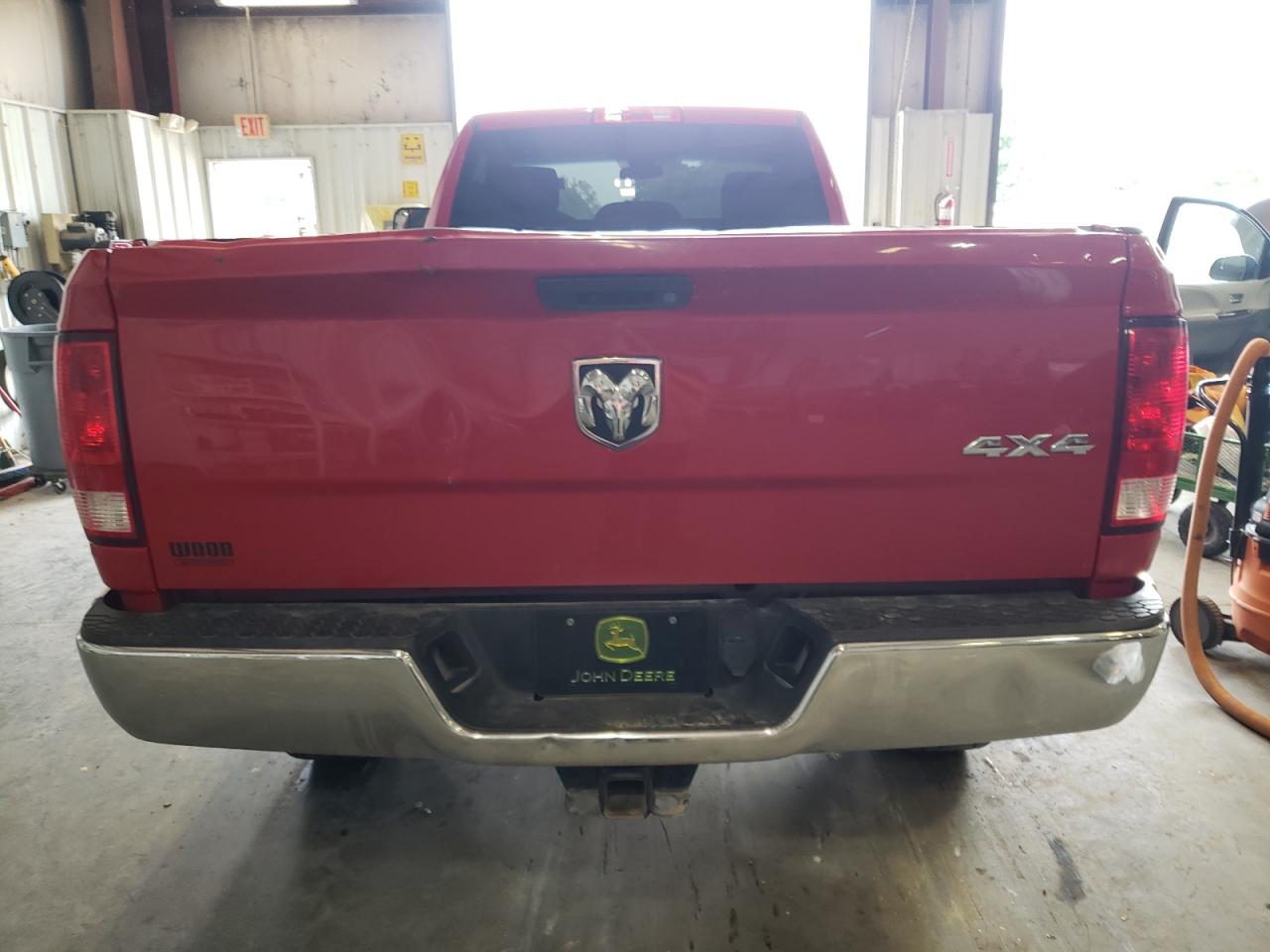 2017 RAM 2500 VIN 3C6MR5AJ5HG764436 Copart auction photo, hail damage thumbnail 6