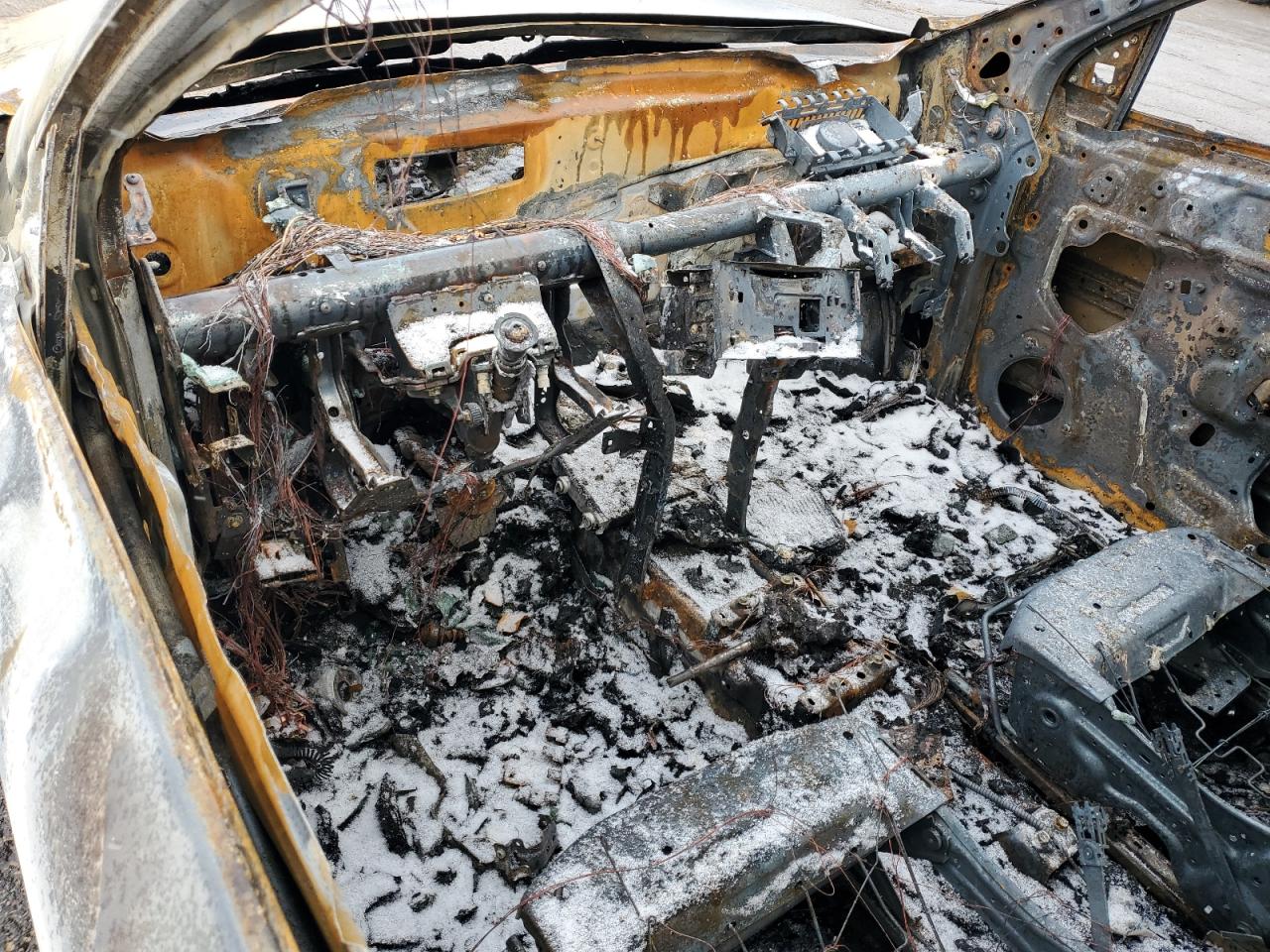 2018 Nissan Rogue VIN JN1BJ1CR4JW283218 Copart auction photo, burn damage thumbnail 8