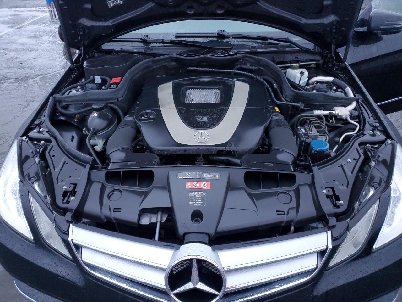 2011 Mercedes-Benz E-klasse VIN WDDKJ5GBXBF095697 Copart auction photo, rear end / minor dent/scratches damage thumbnail 11